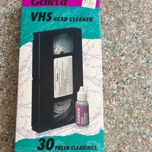 Geneva VHS Head Cleaner with Solution - Black and Pink
